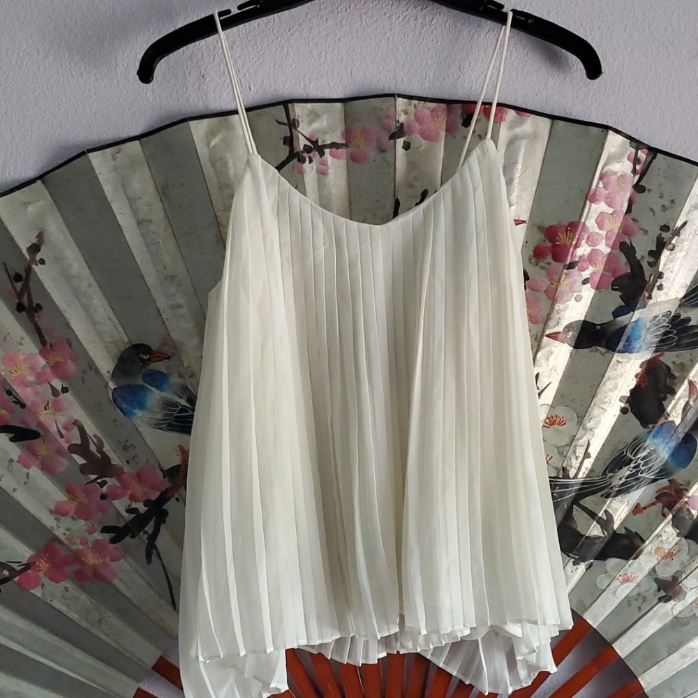 Abercrombie pleated white top